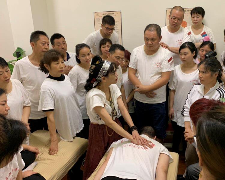 中醫(yī)推拿好處多 但這些注意事項(xiàng)不可忽視