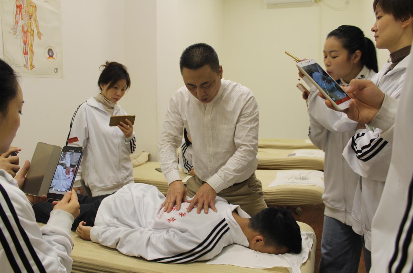 中醫(yī)推拿好處多 但這些注意事項(xiàng)不可忽視